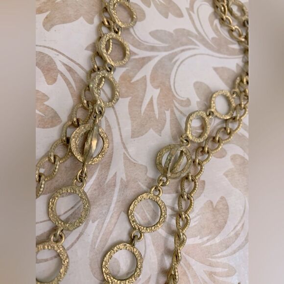 Vintage Brushed Gold Tone Necklace 2 Strand 20” Gorgeous - Picture 5 of 5